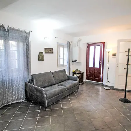 Bordeaux By Interhome 公寓 Castelveccana